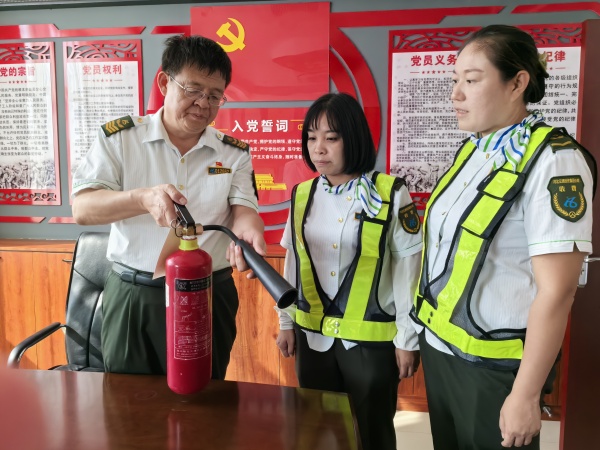 9.15新员工培训2_副本.jpg 9.15新员工培训2_副本.jpg